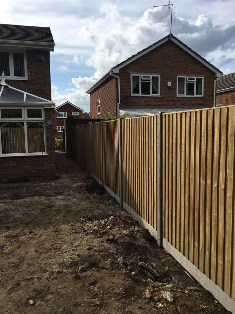 Closeboard-fence-concrete-posts-maidstone-kent